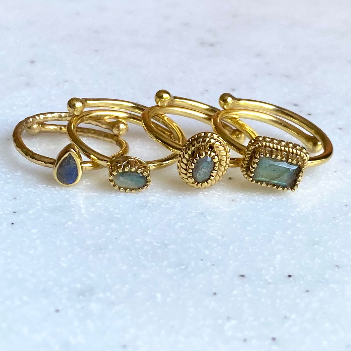 Brass petit ring〈gray〉