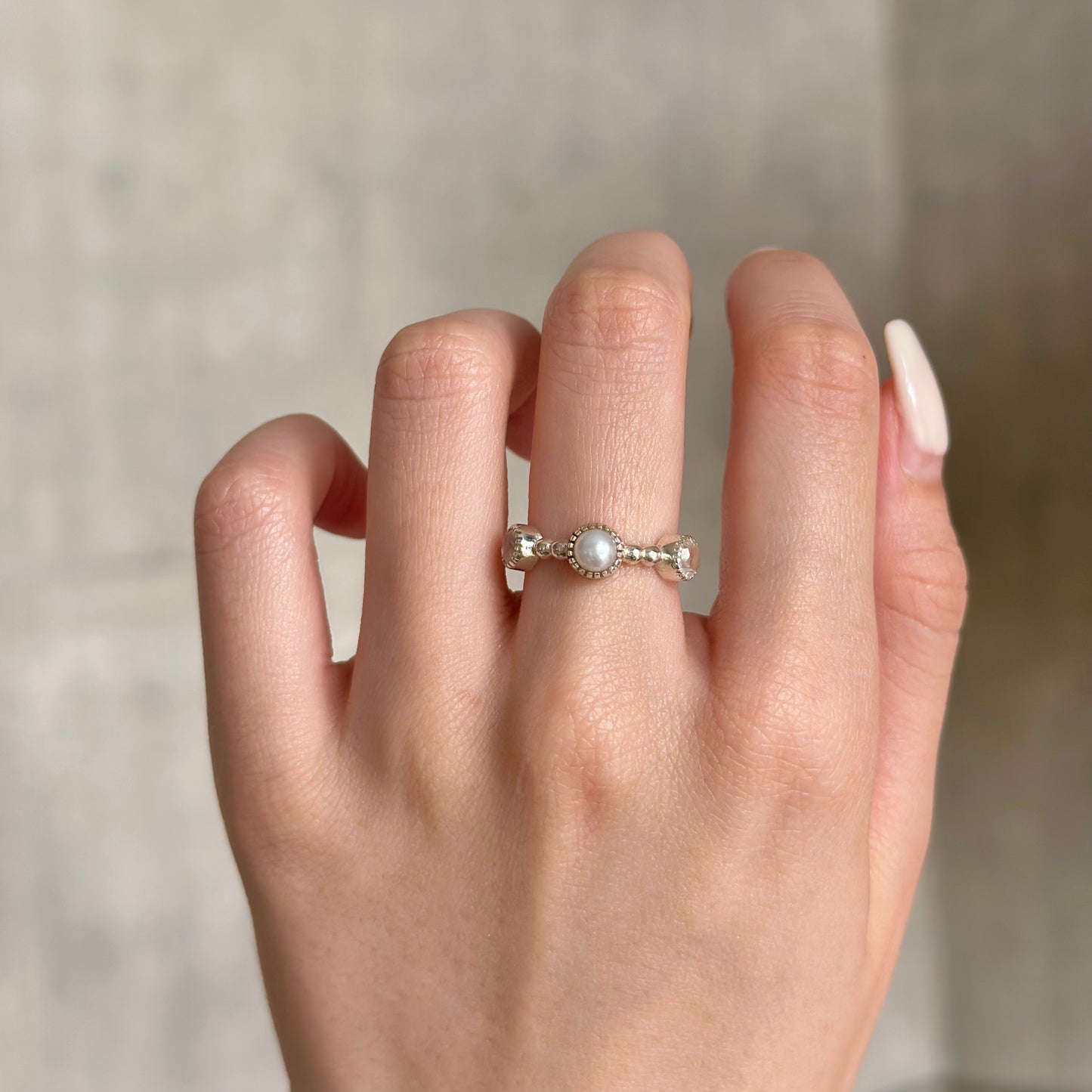 Pearl design ring 4