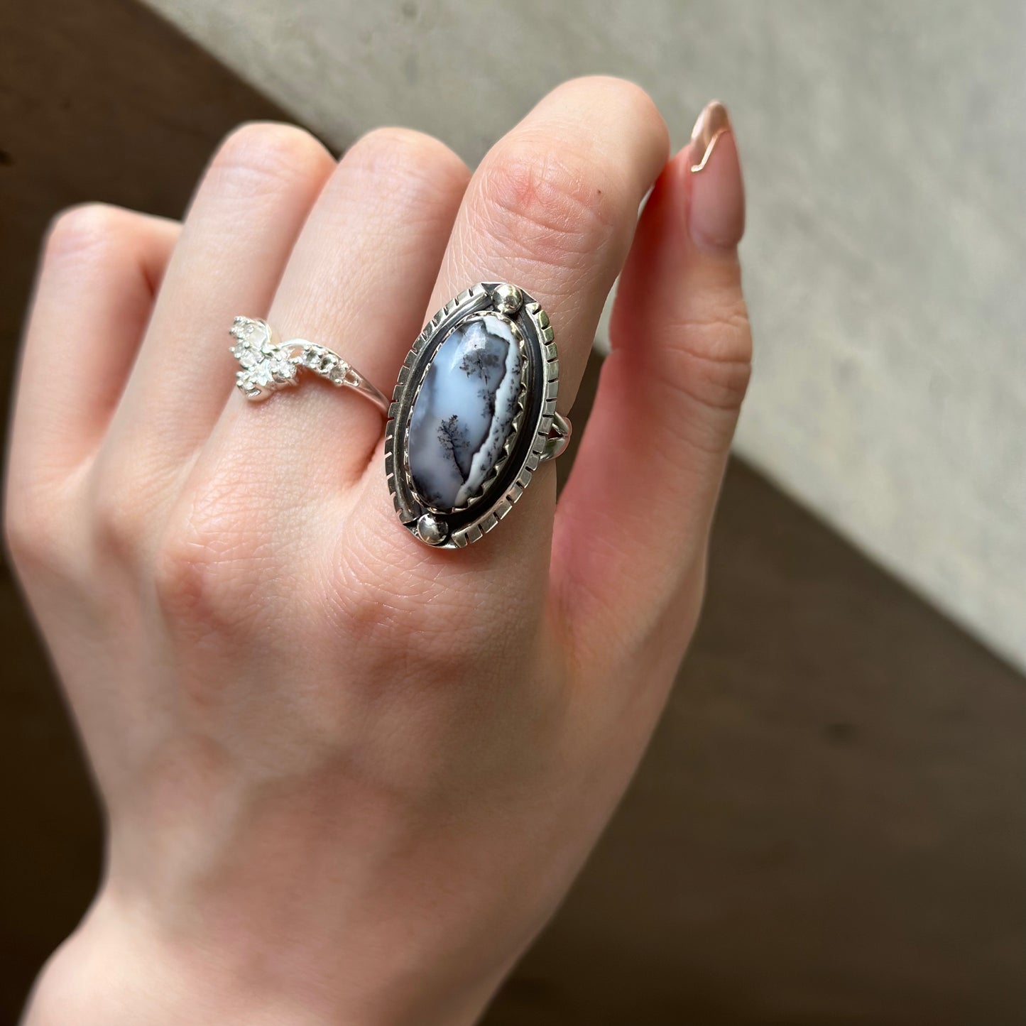 Big stone ring 1