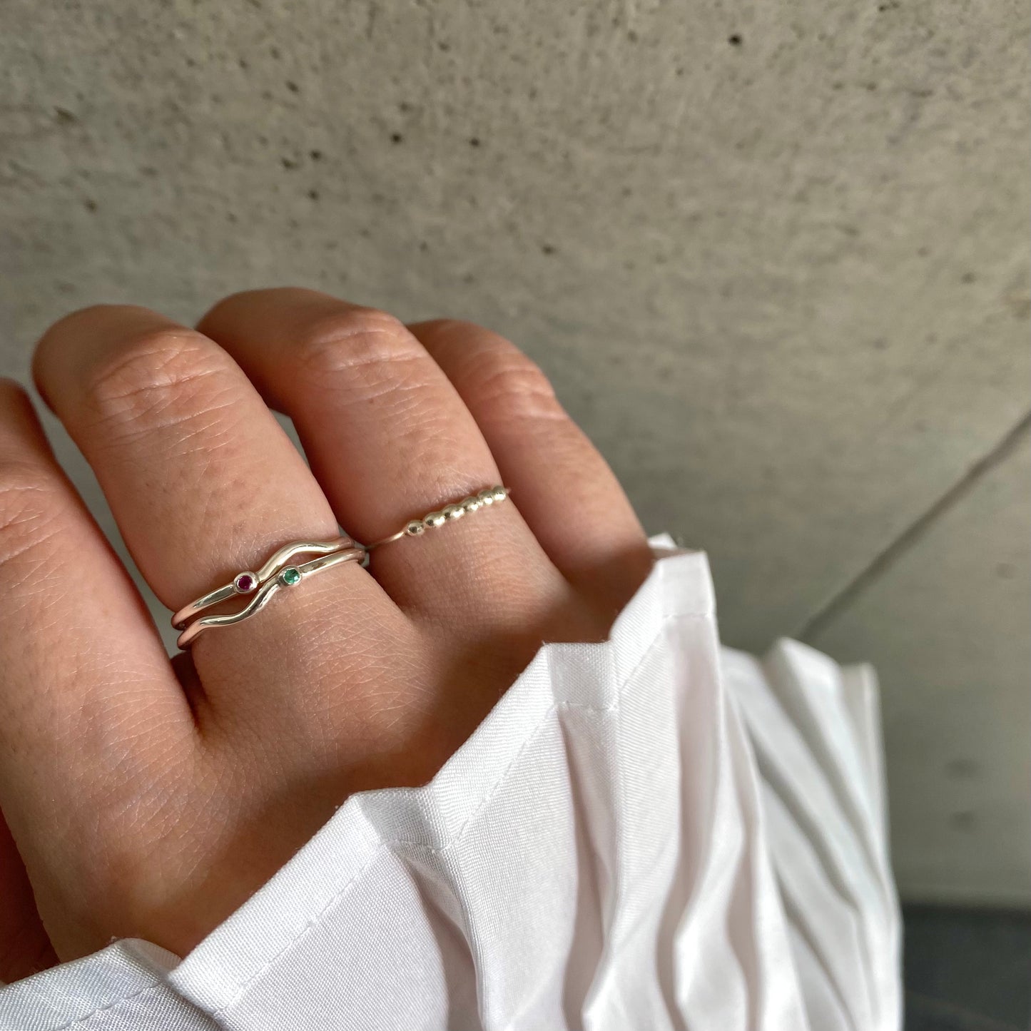 Petit stone wave ring