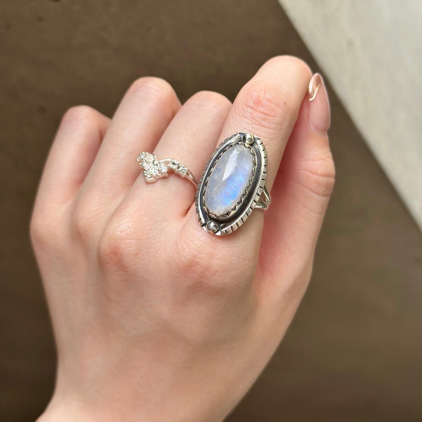 Big stone ring 1