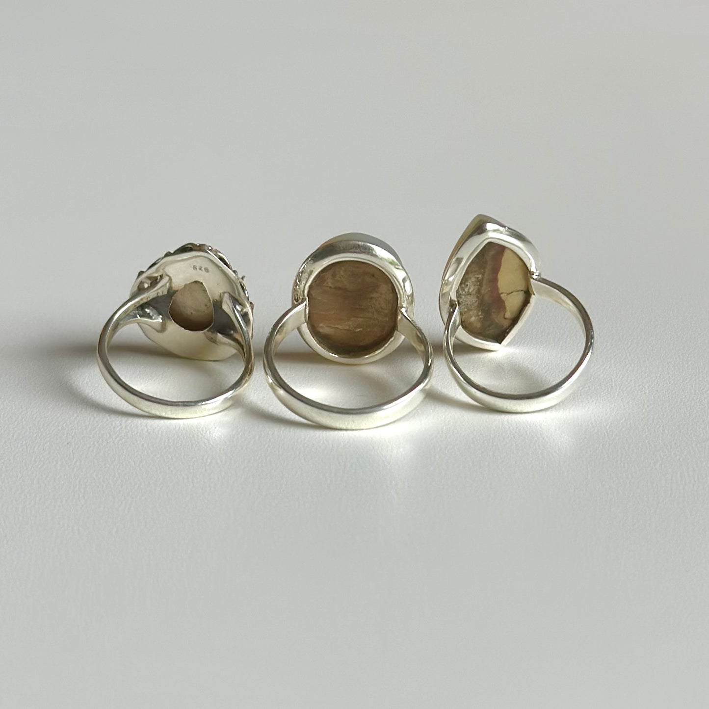 Shell design ring