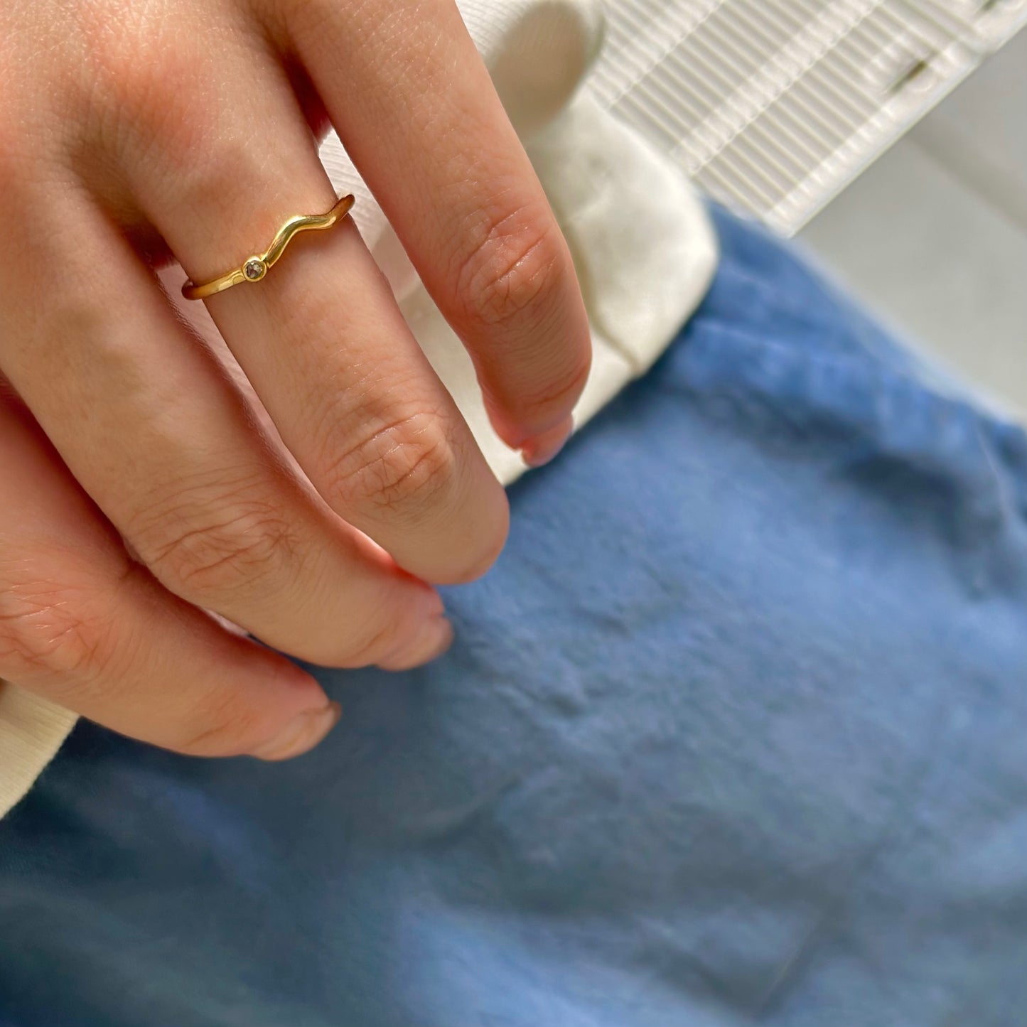 Brass petit wave ring