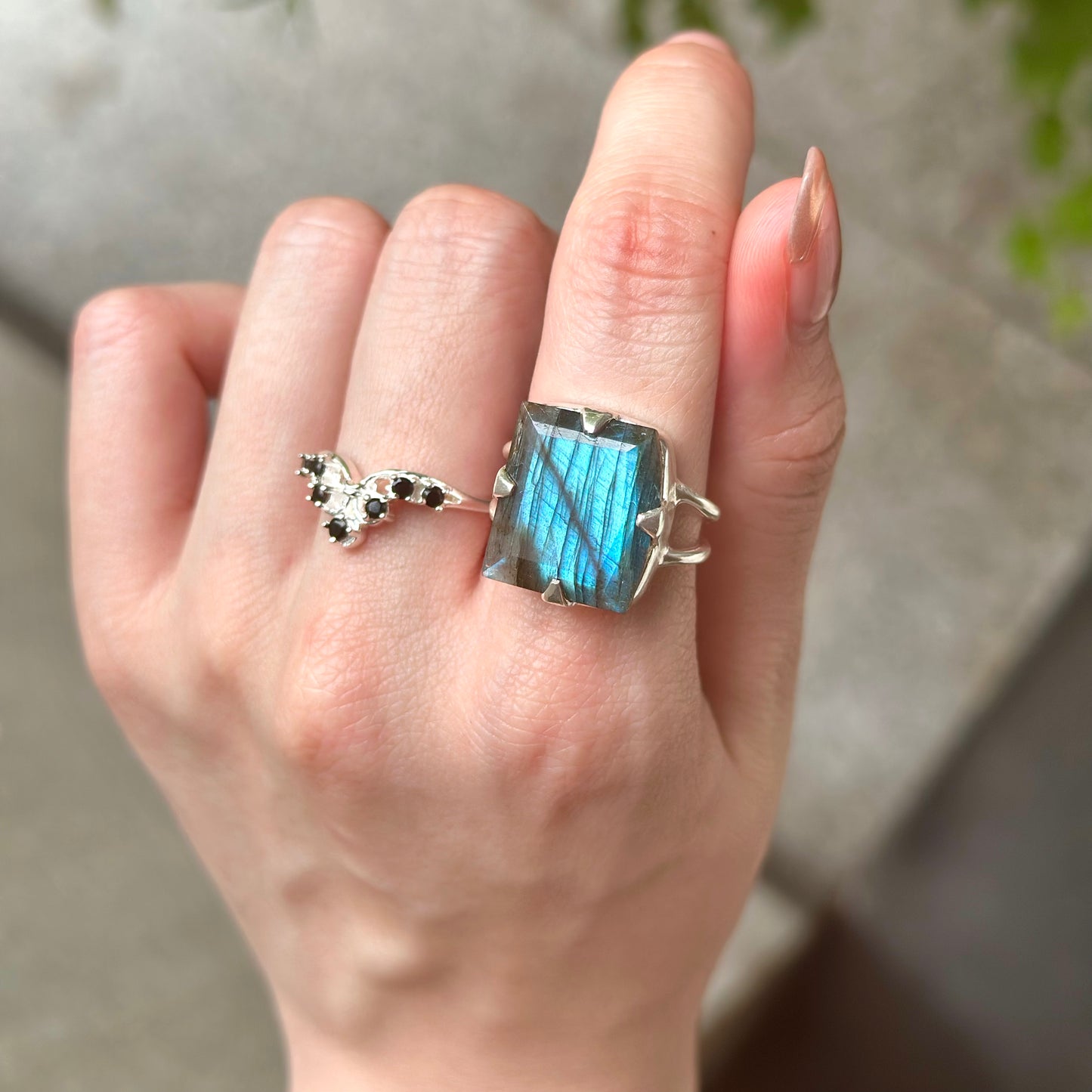 Big stone ring 2