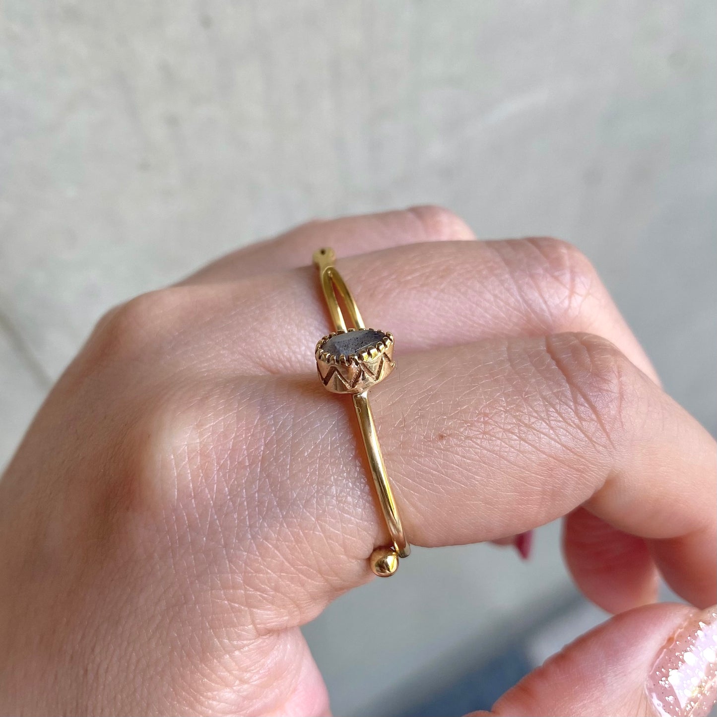 Brass petit ring〈gray〉