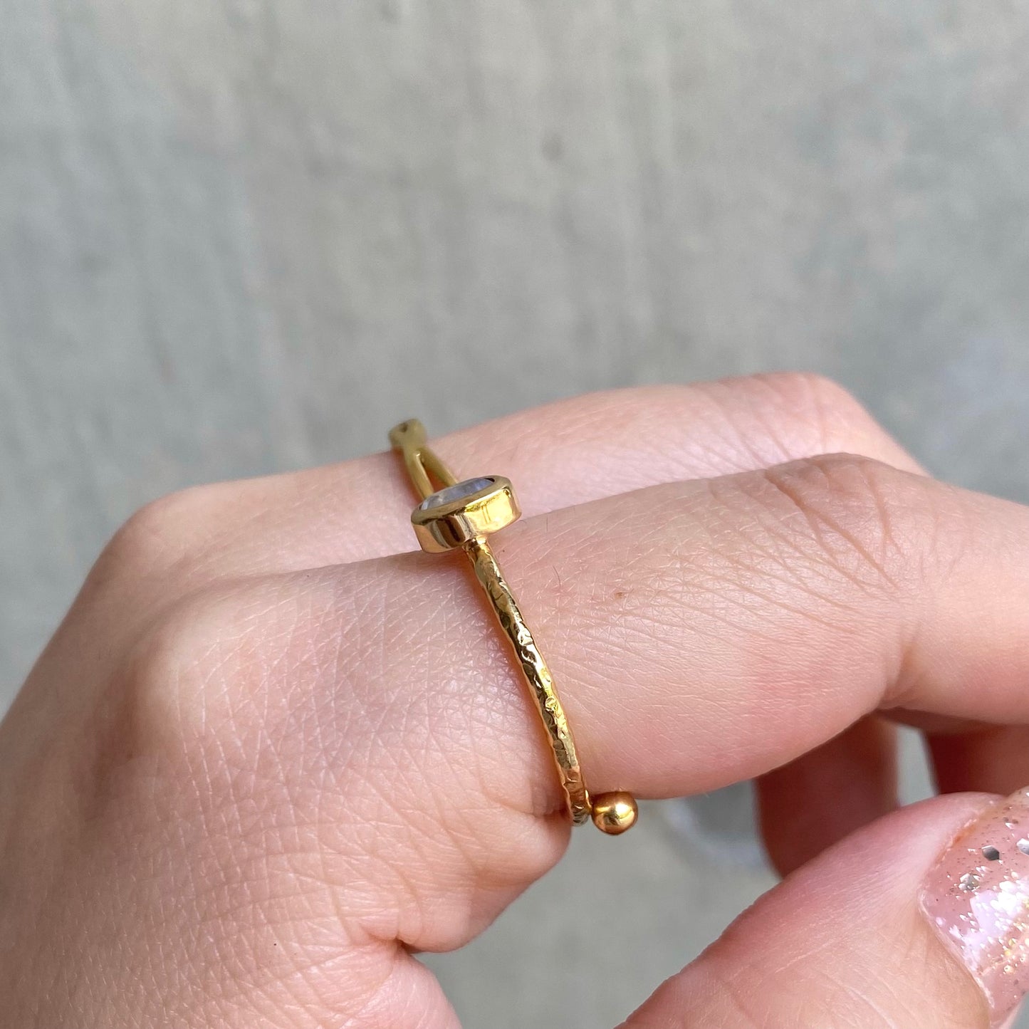 Brass petit ring 〈white/clear〉