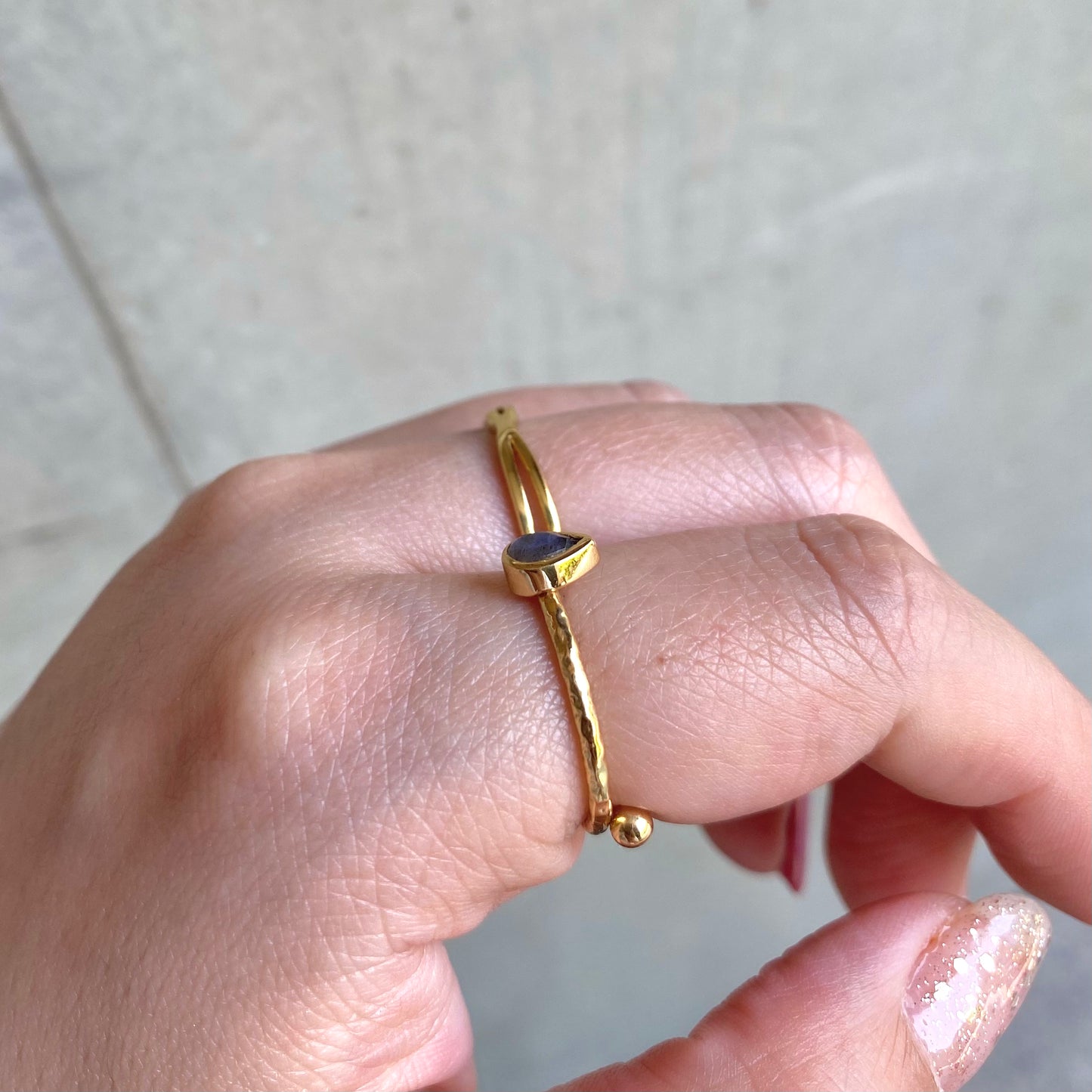 Brass petit ring〈gray〉