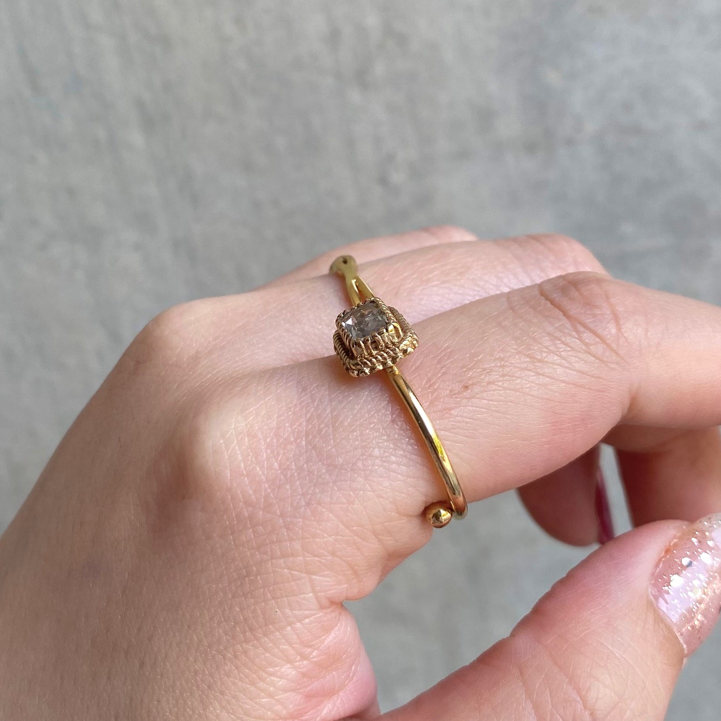 Brass petit ring 〈white/clear〉