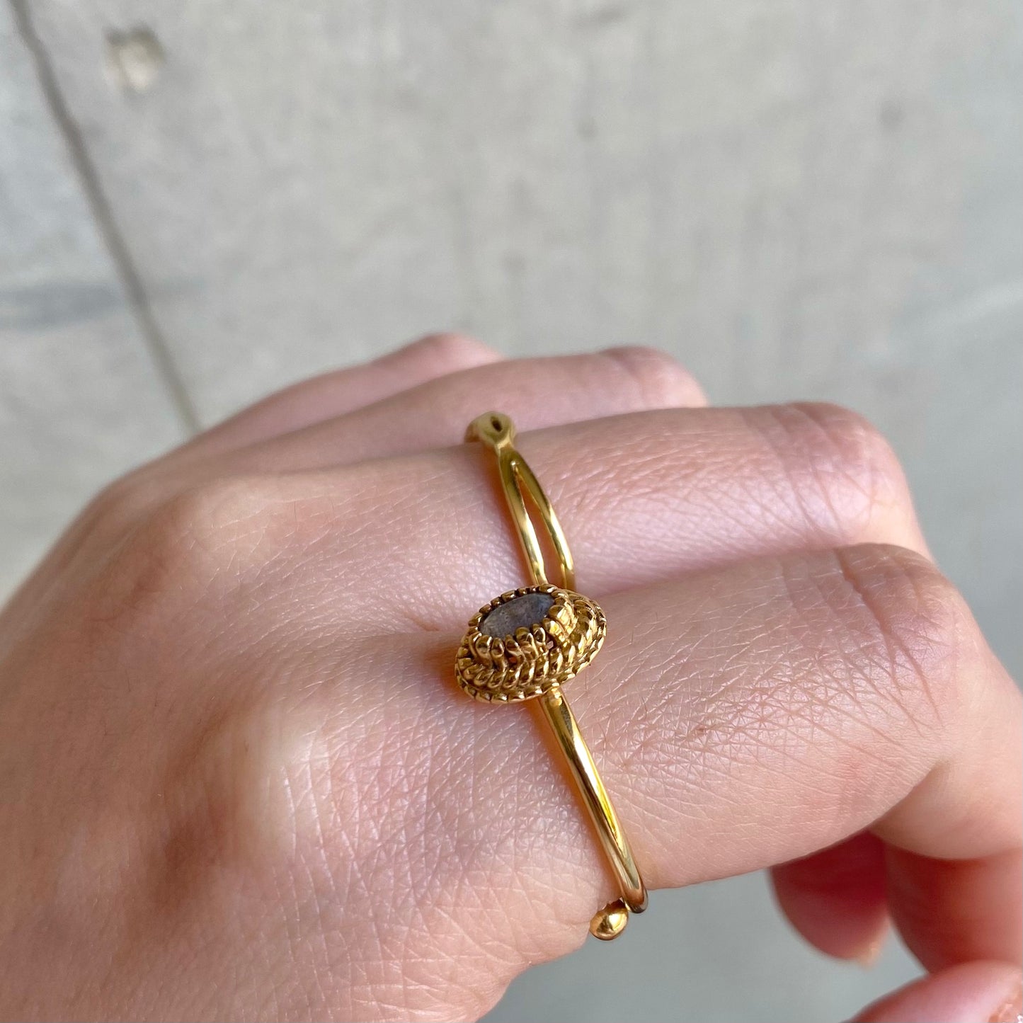 Brass petit ring〈gray〉