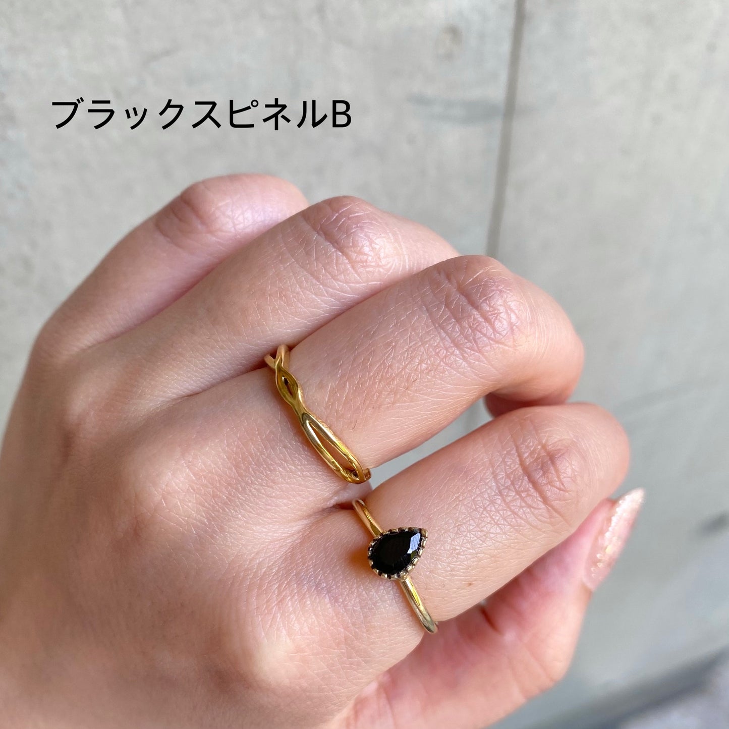 Brass petit ring〈gold/black〉