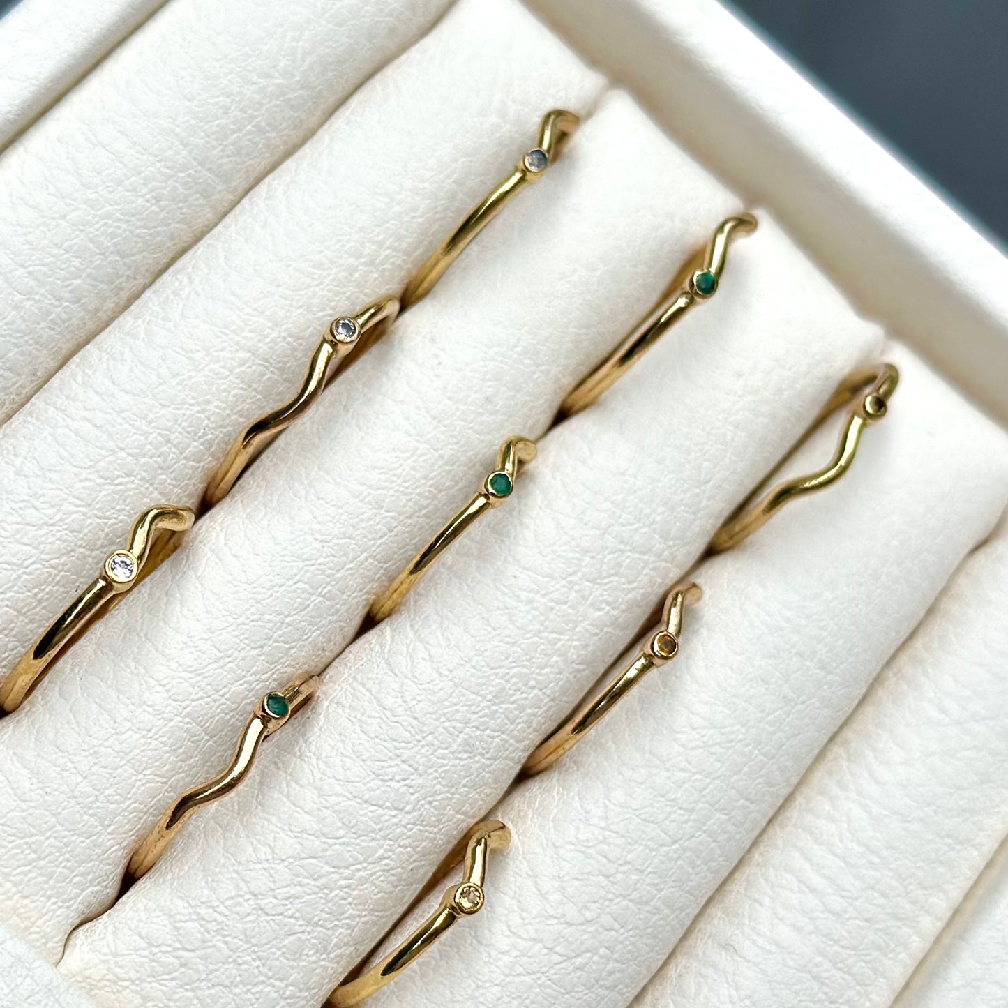 Brass petit wave ring