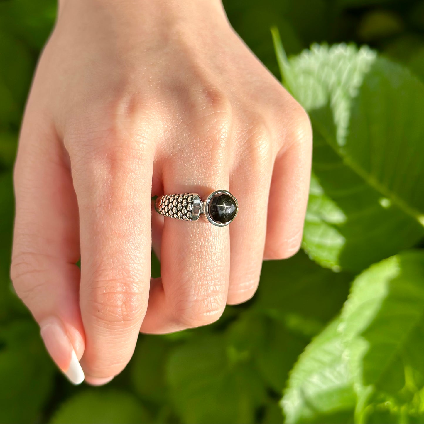 Black star ring 1