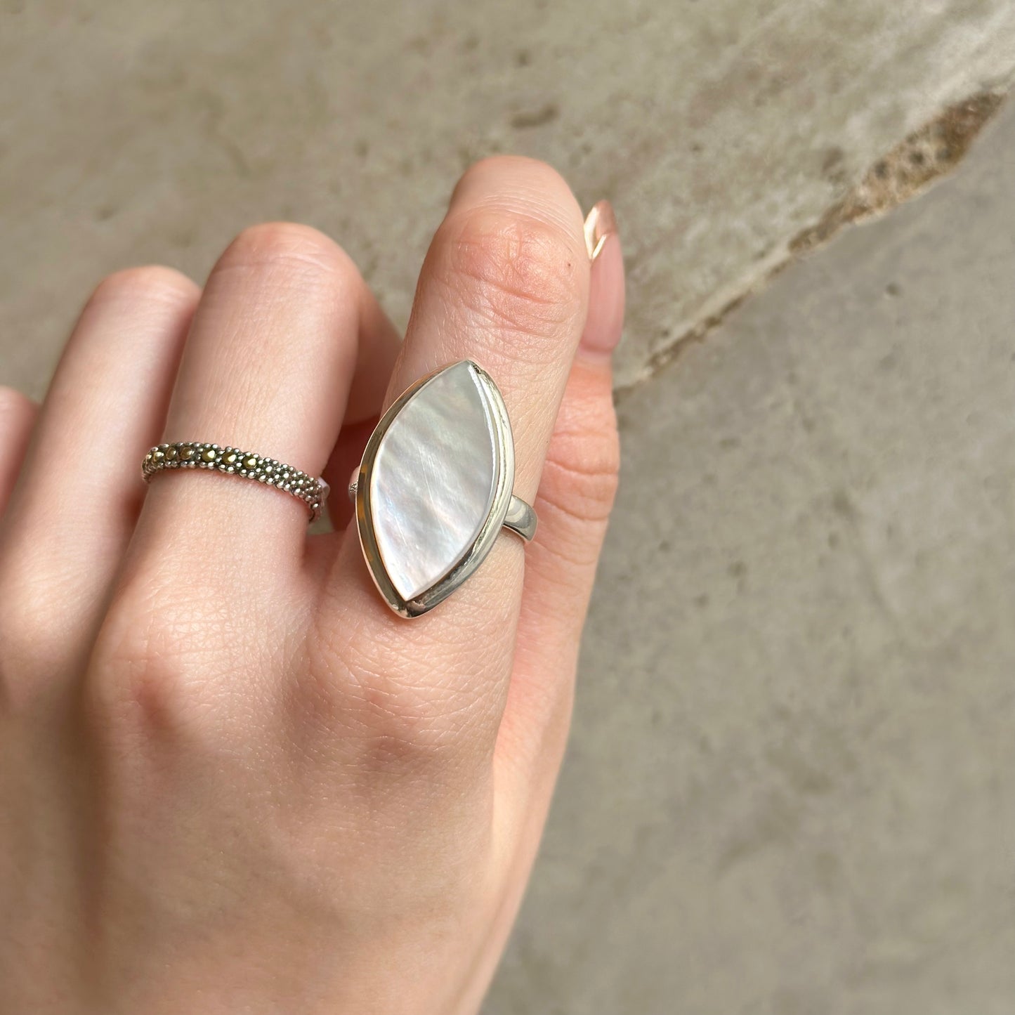 Shell design ring
