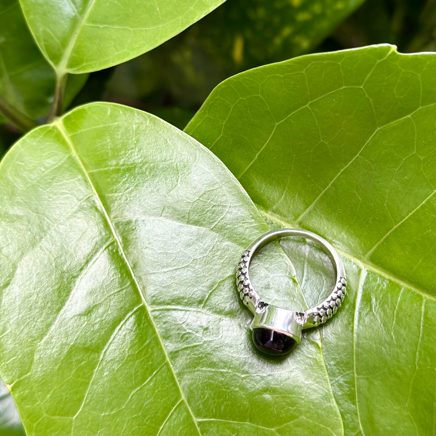Black star ring 1