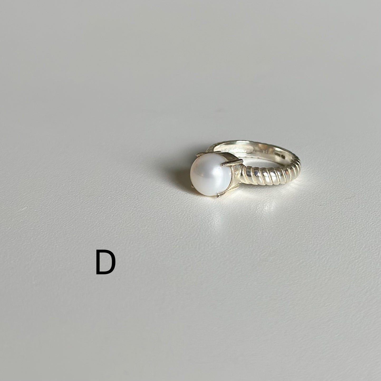 Pearl design ring 3