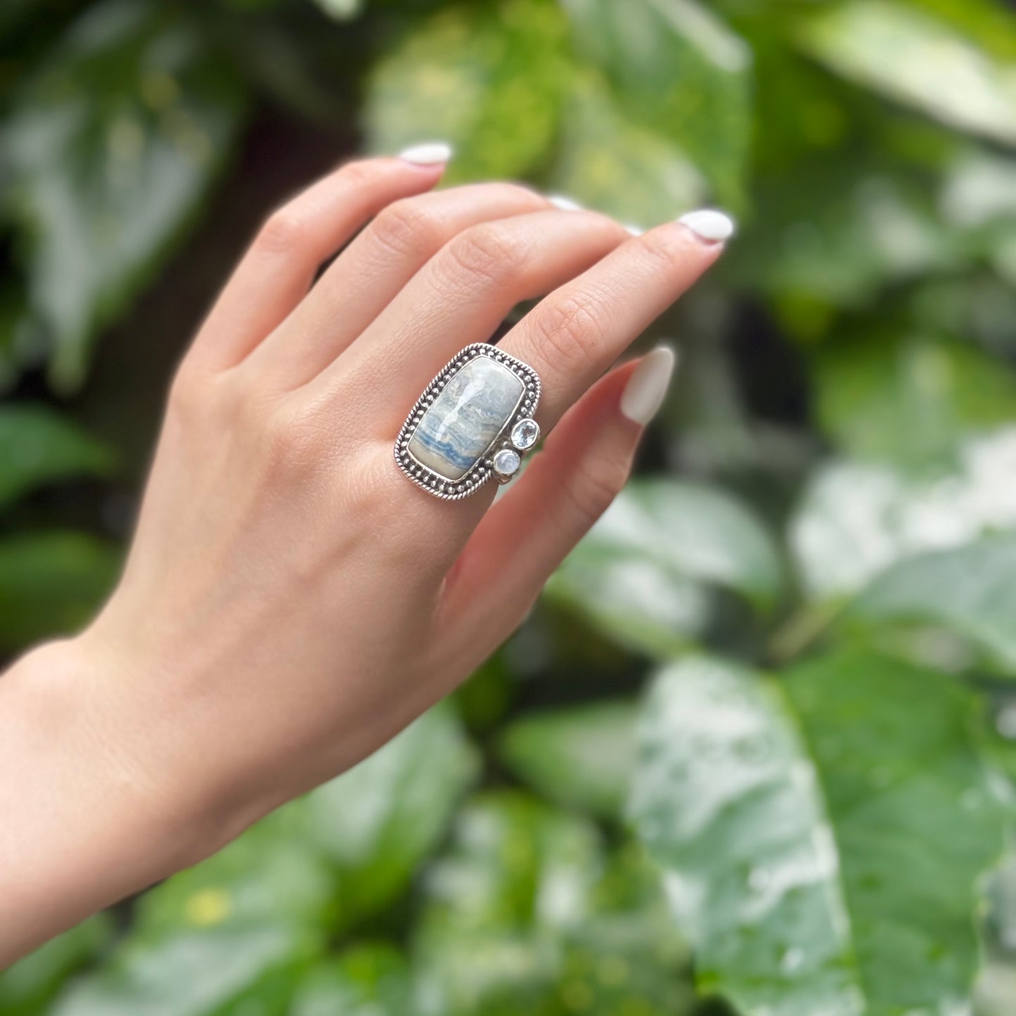Big stone ring 6