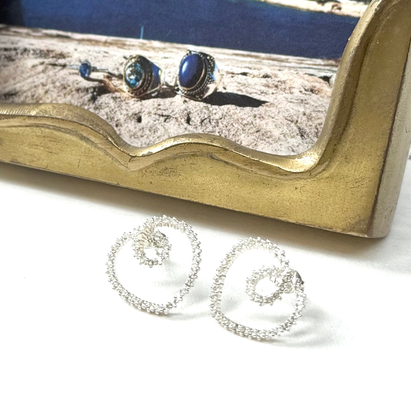 Heart design pierce 3
