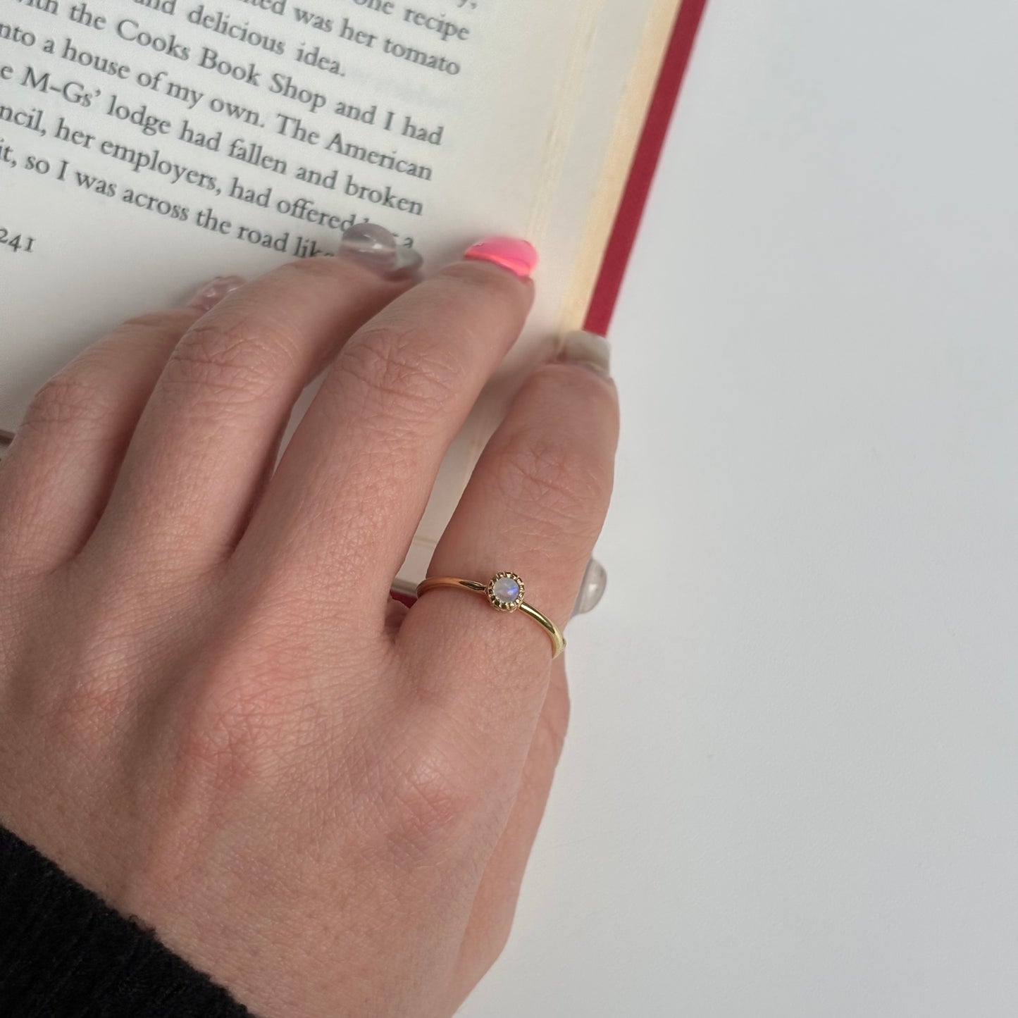 Brass petit ring 〈Rainbow moon stone〉