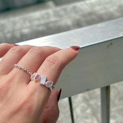 5stone ring 4