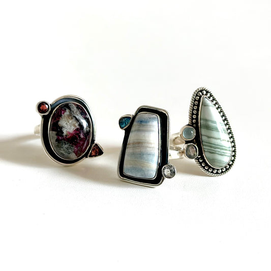 Big stone design ring 1