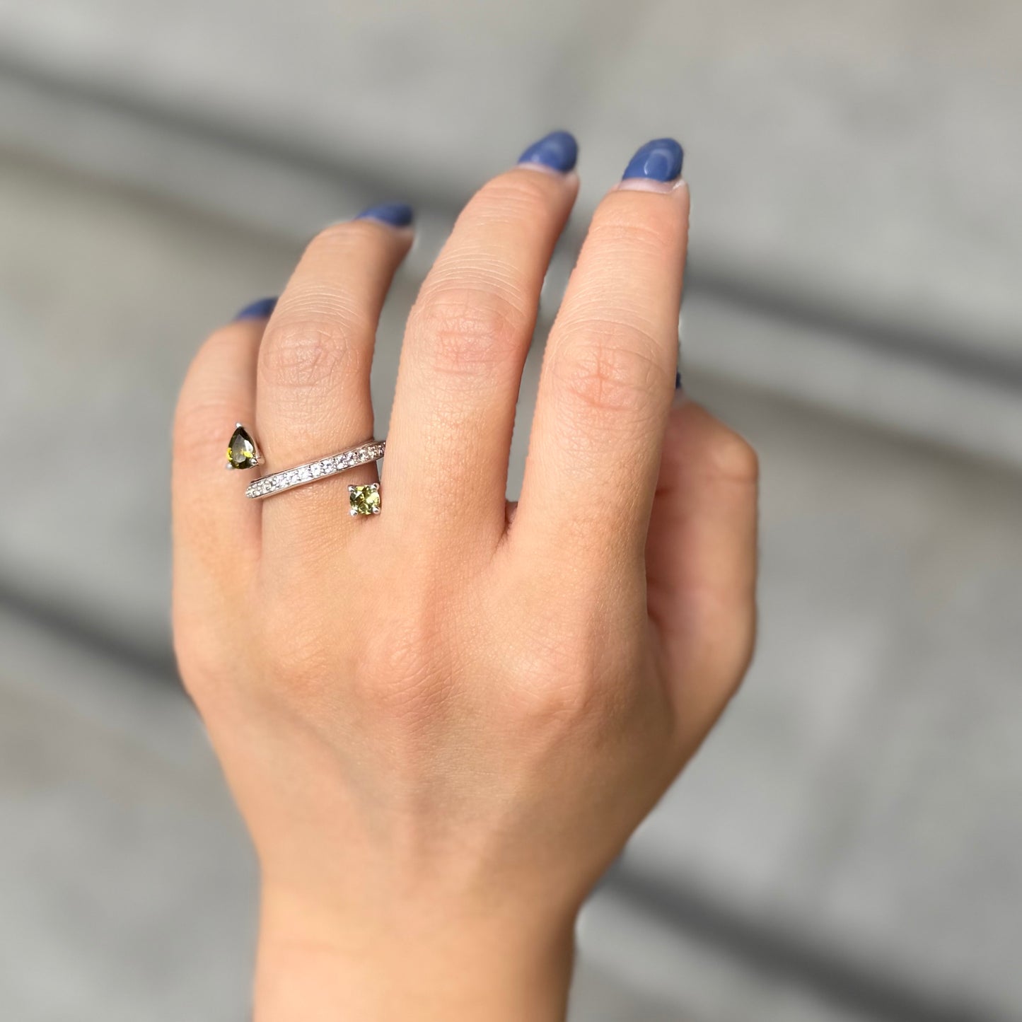 【Biju mam poco】Mulch tourmaline × white topaz ring