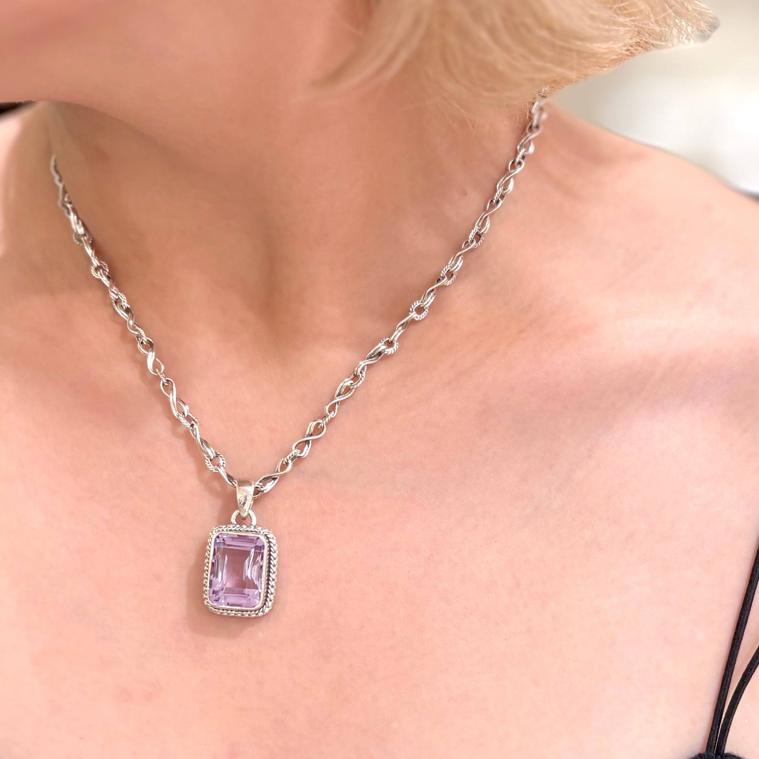 11/2(日)21:00販売終了】”オンライン先行” 【Biju mam poco