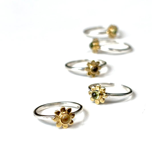 Flower design ring 18