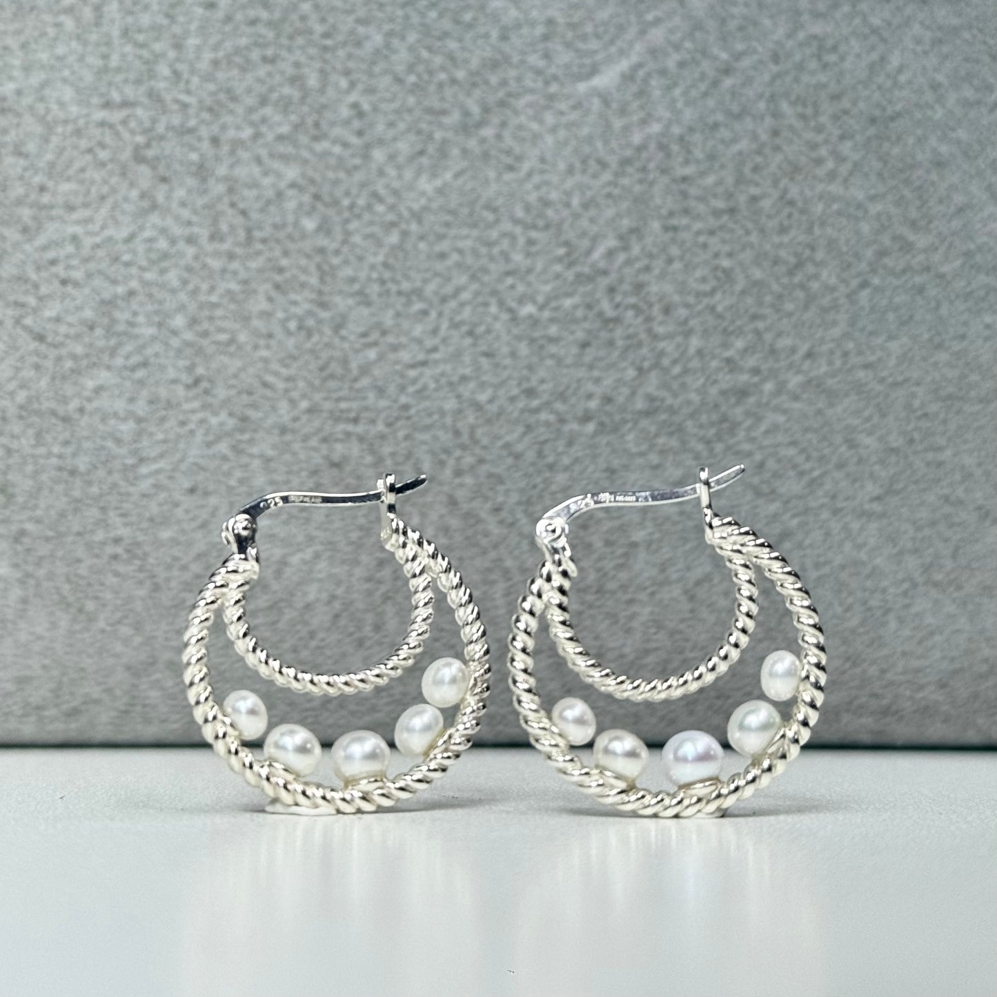 Pearl design pierce 1