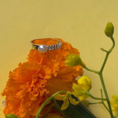Pearl design ring 8