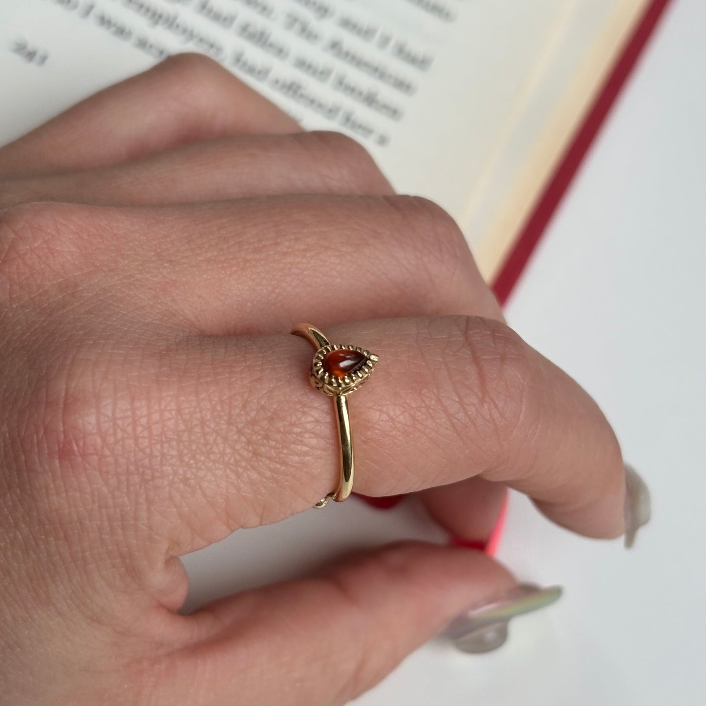 Brass petit ring〈Garnet〉