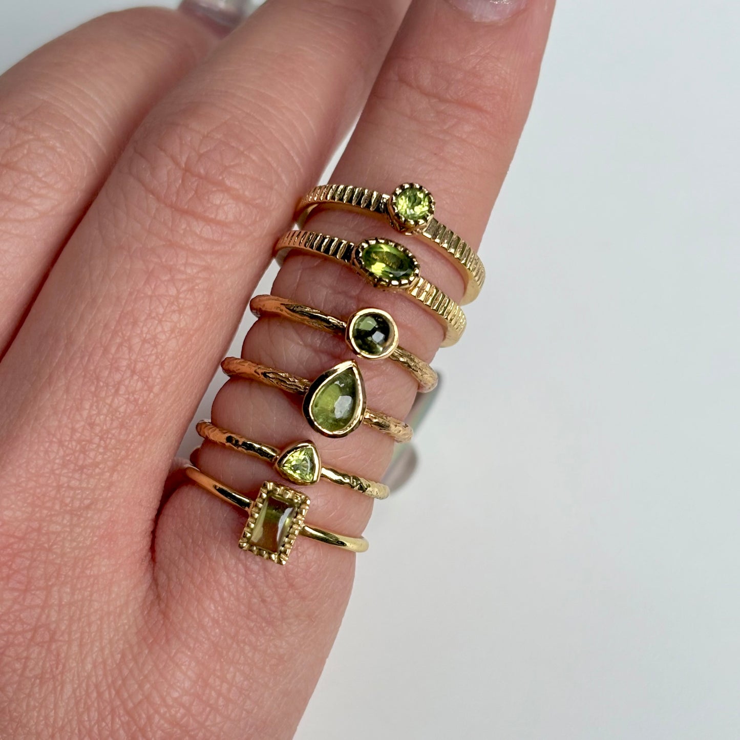 Brass petit ring〈Peridot〉