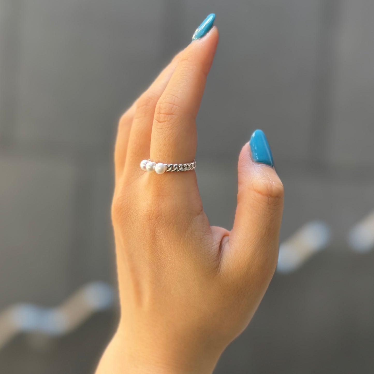 Pearl design ring 9