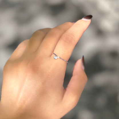 White topaz ring 9