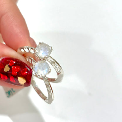 Heart design ring 〈Rainbow moon stone〉