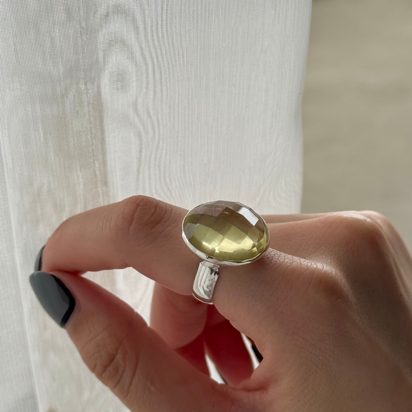 Big stone ring 5