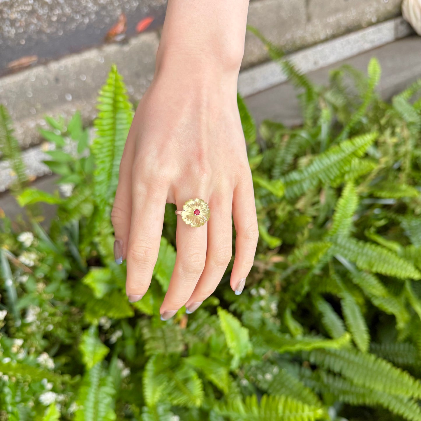 Flower carving ring