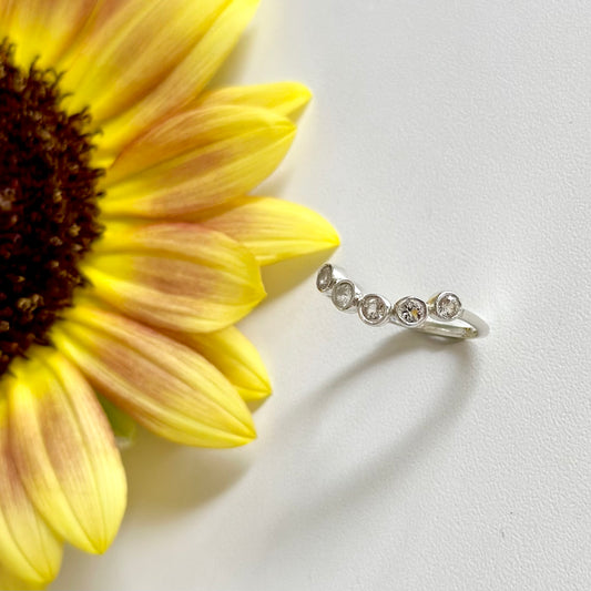 5stone ring 3