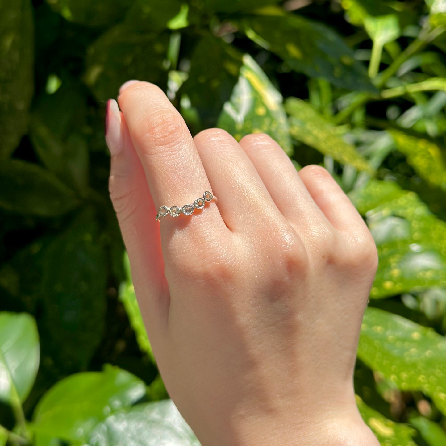 5stone ring 3