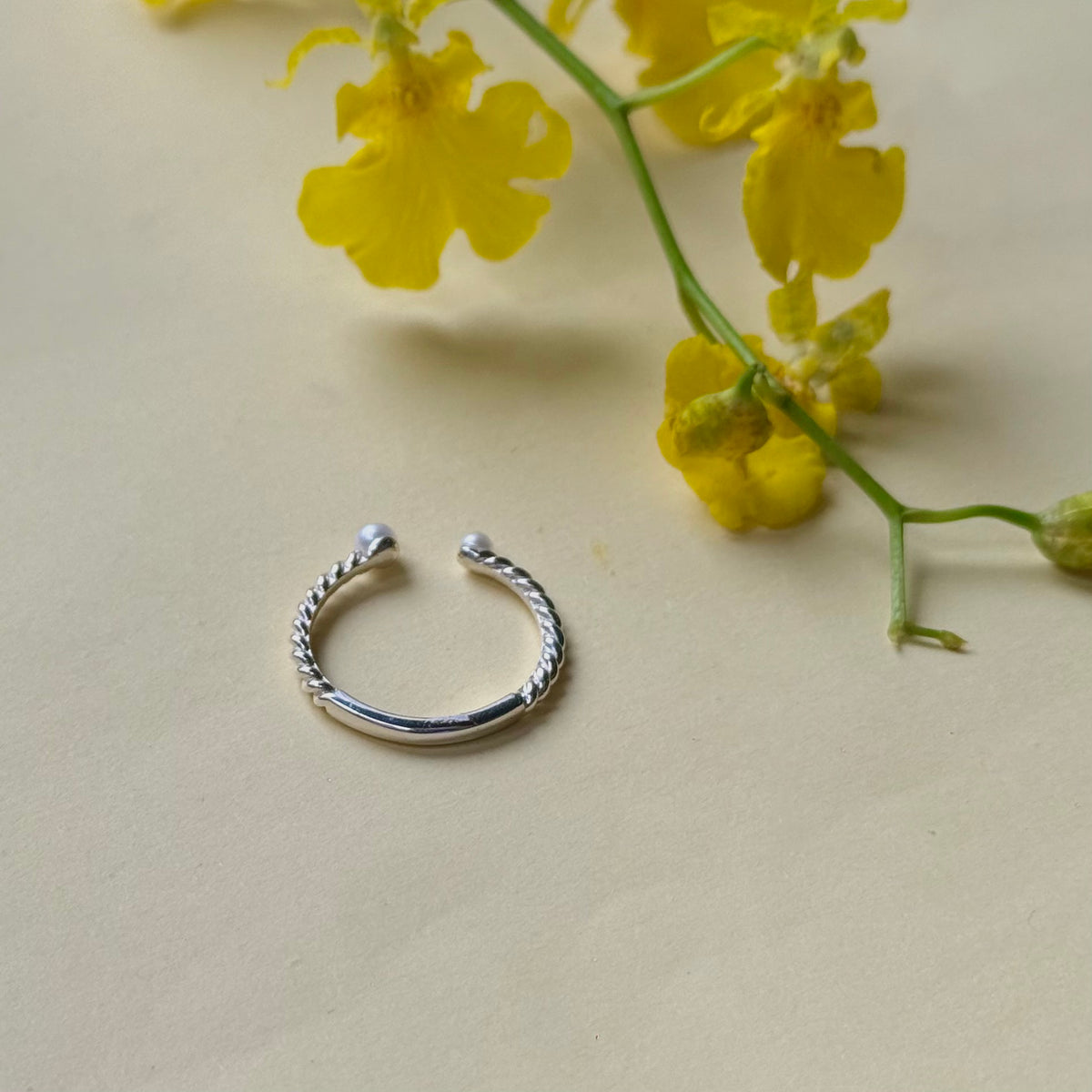 Pearl design ring 6