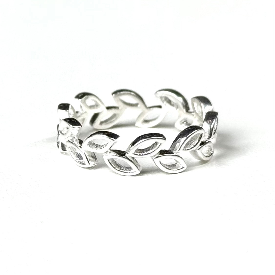 Leaf plain ring