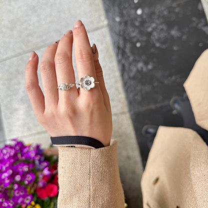Flower design ring 7