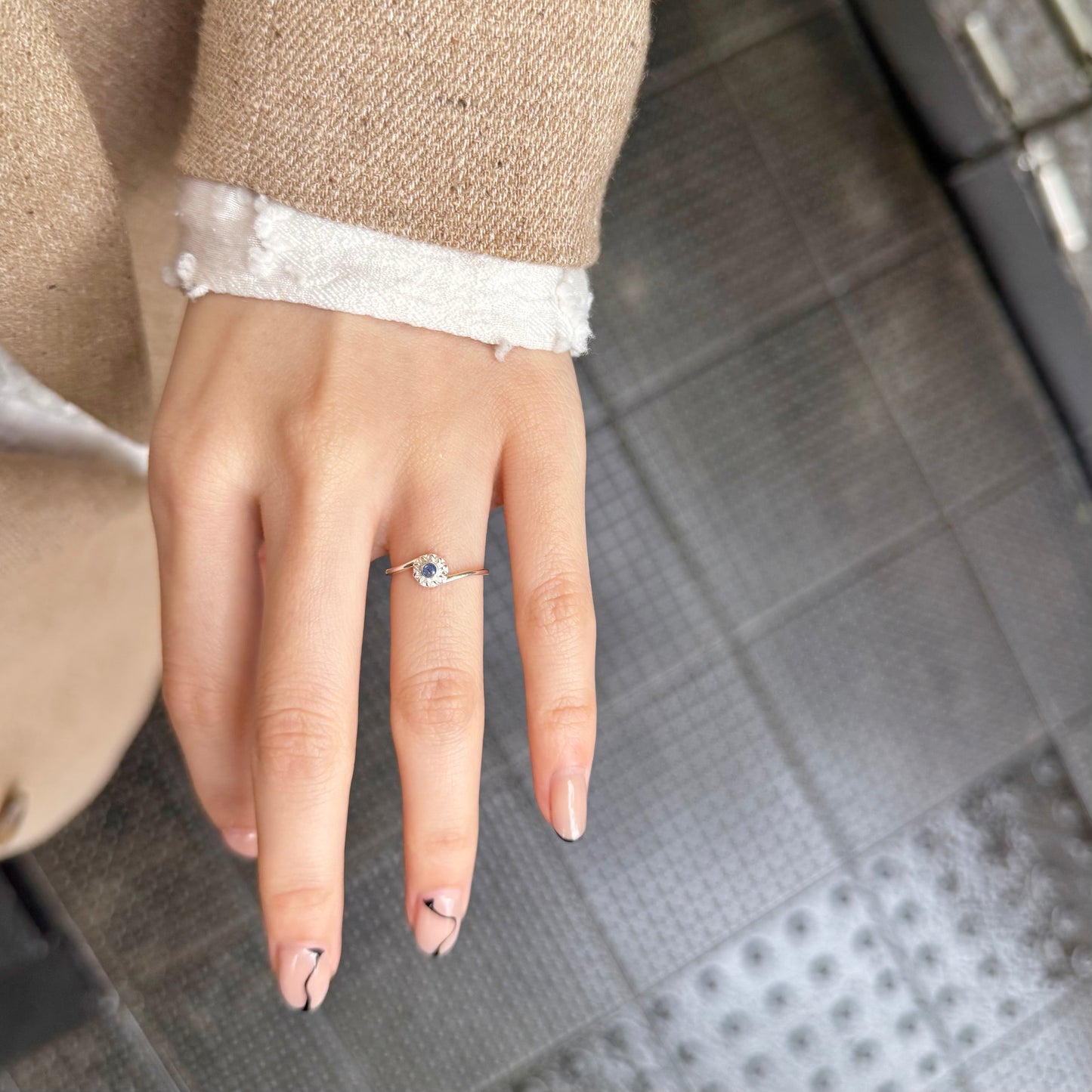 Flower design ring 9