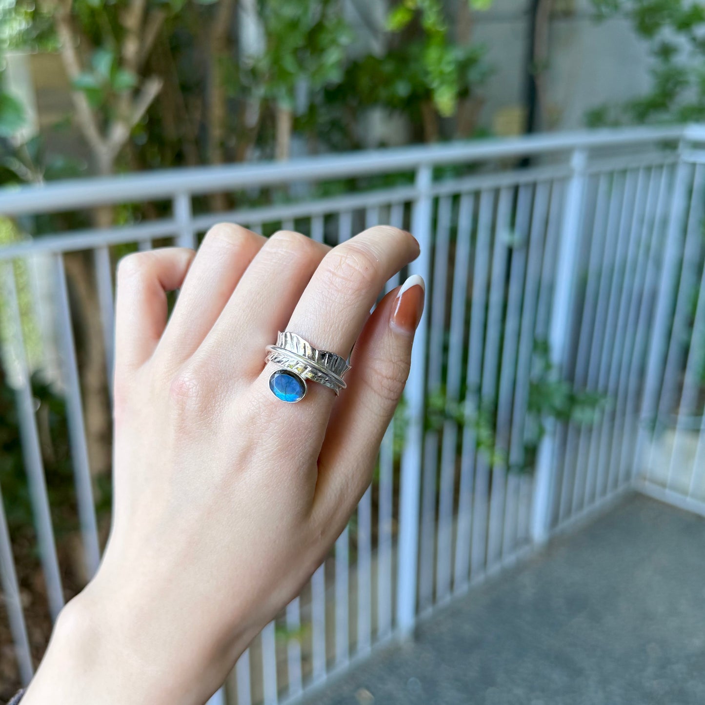 Feather × Stone Rolling ring