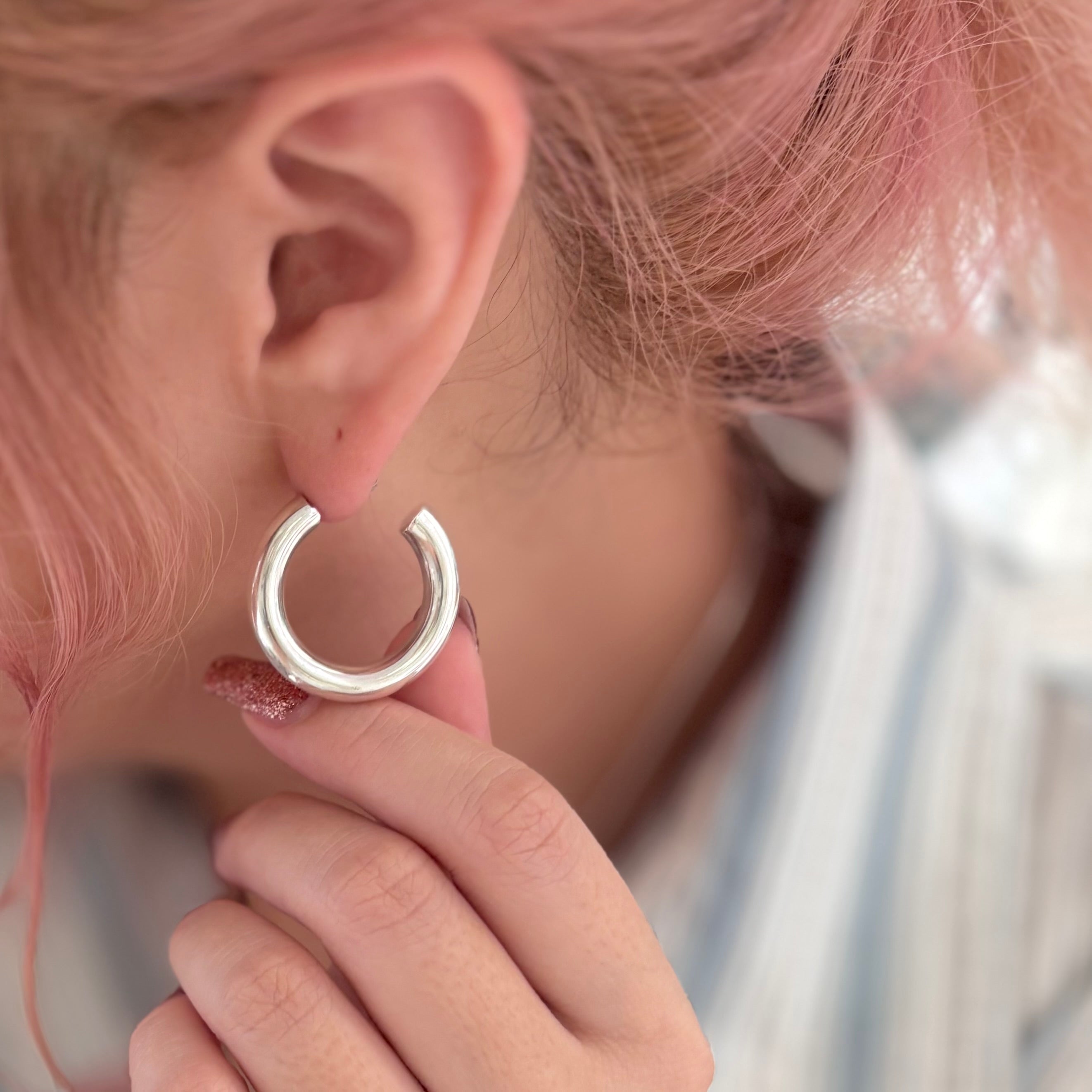 新品未使用】silver925 天然シェル ローズ 手彫り ピアス 1234