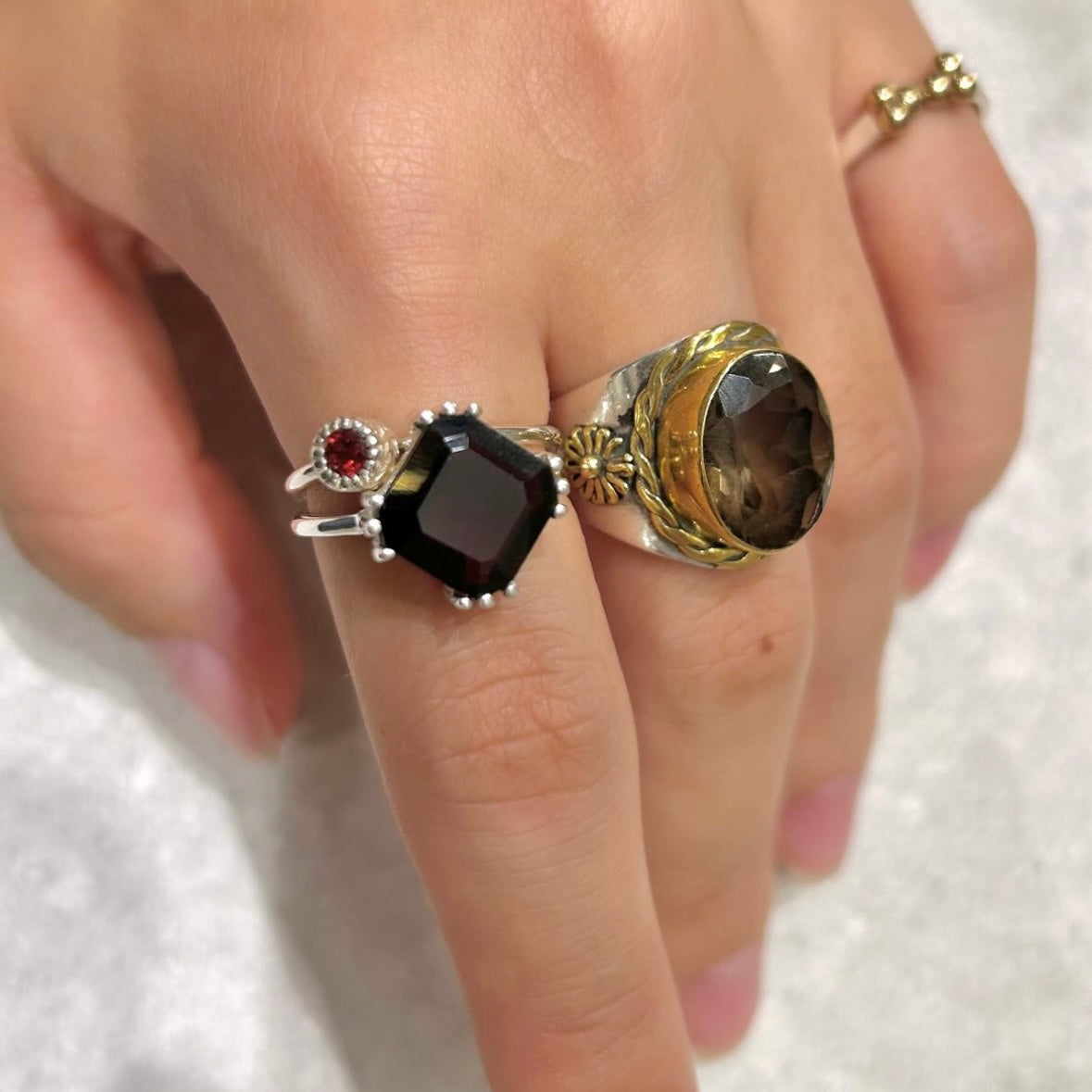 Square design ring 1 – Biju mam