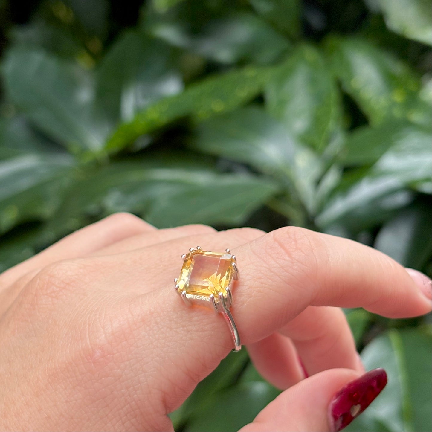 Square design ring 1