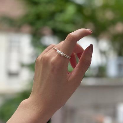 Pearl design ring 9