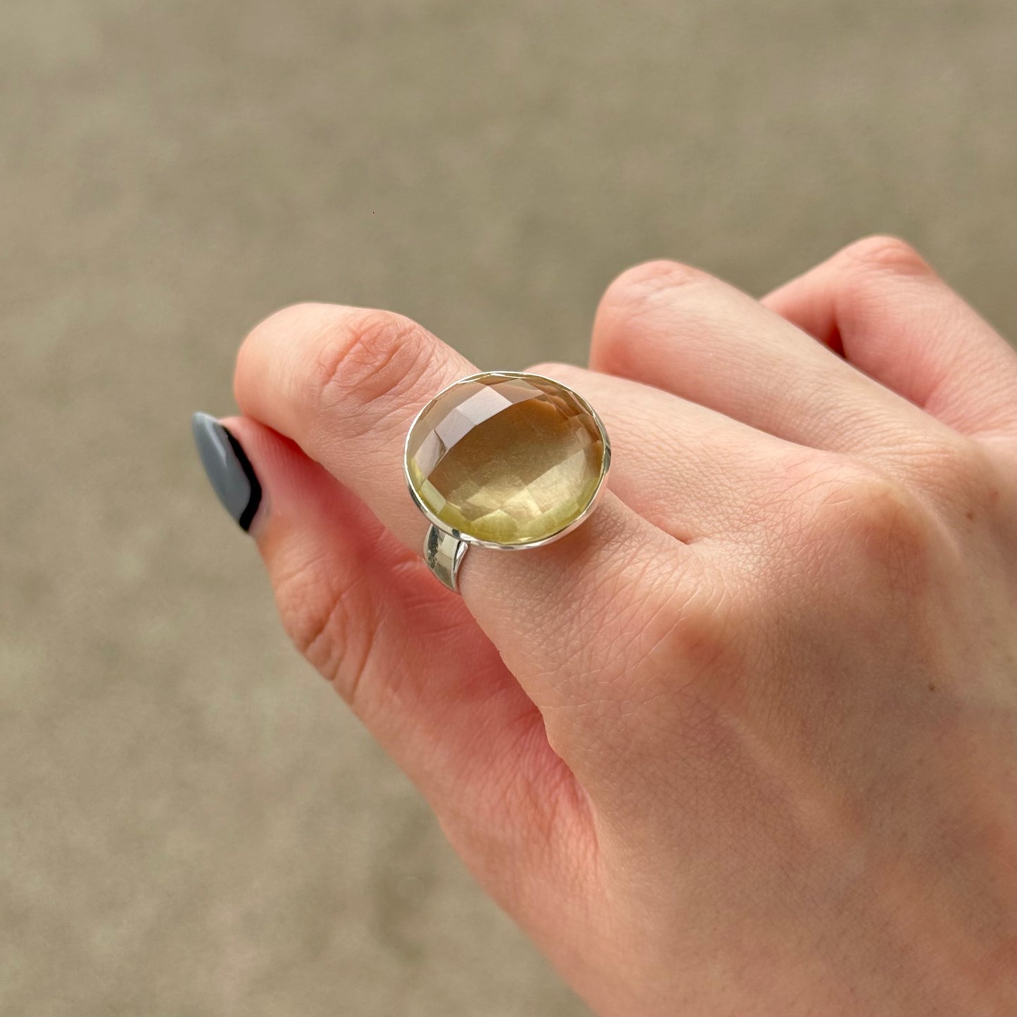 Big stone ring 5