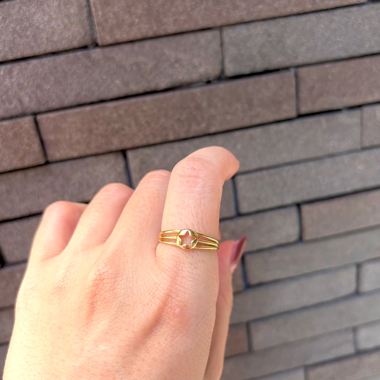 Brass star plain ring 7