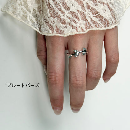 Leaf design ring